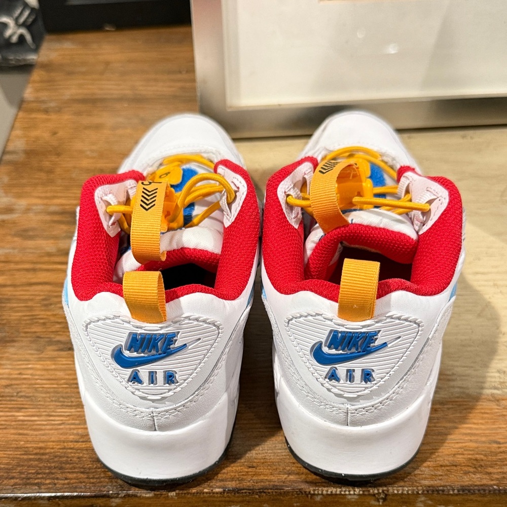 Nike Kids Sneakers - White, Red, and Yellow size 3 youth